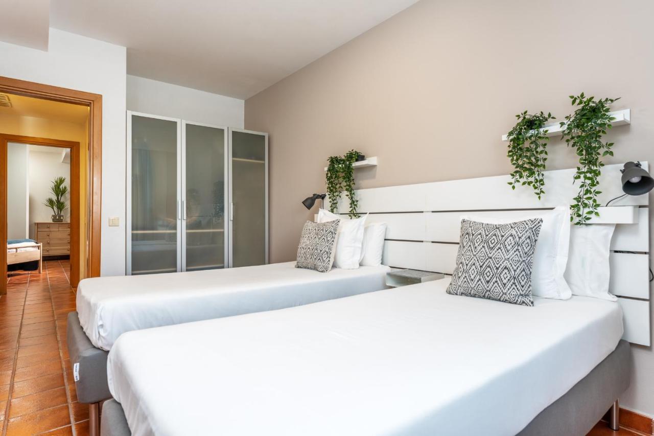 Two-Bedroom Apartment,1161606621:JPEG